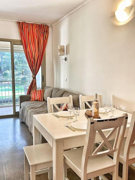 Appartement Tout Confort, Piscine Et Acces Plage Санари-сюр-Мер Экстерьер фото